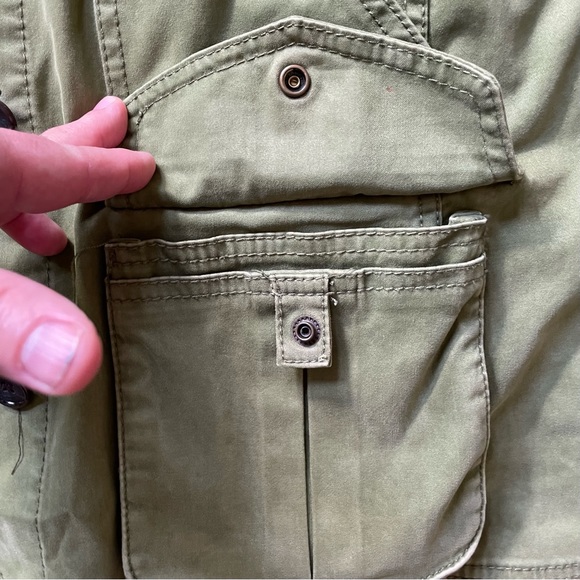 J Crew Utility jacket women’s size large in green with many patch pockets. - Picture 4 of 4